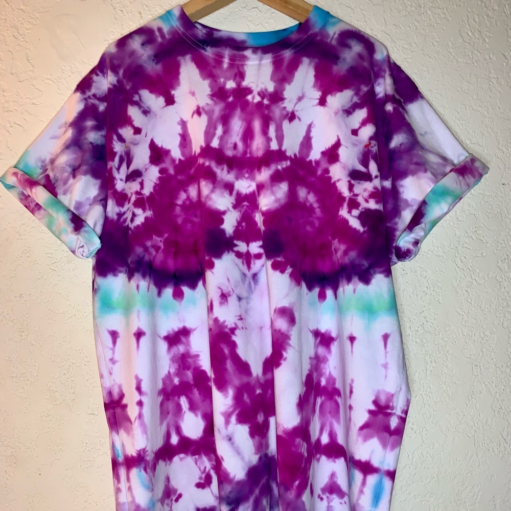 Homemade tie dye t-shirt perfect for summer